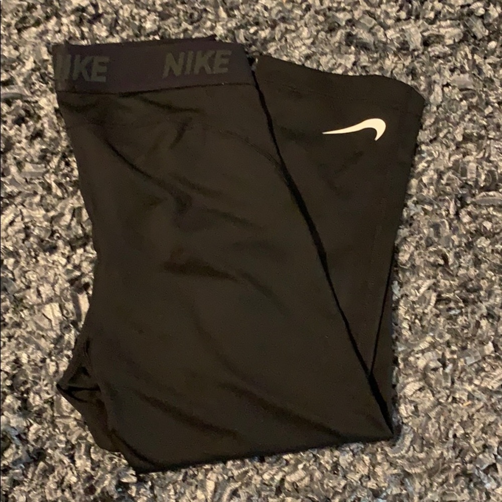 Brand New Nike Dri-Fit Cropped Leggings